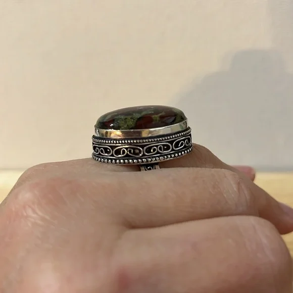925 STAMPED STERLING SILVER OVERLAY DRAGON BLOOD GEMSTONE STATEMENT RING SIZE 7 - Picture 8 of 9